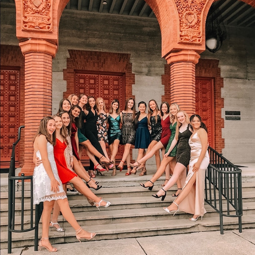 Meet your Posher, Kendall